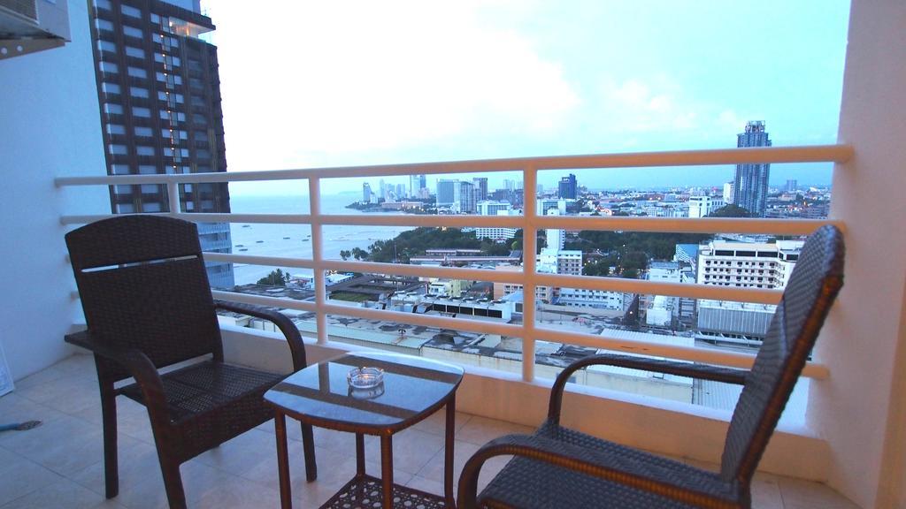 Appartamento View Talay 6 By Pat 42 Pattaya Esterno foto